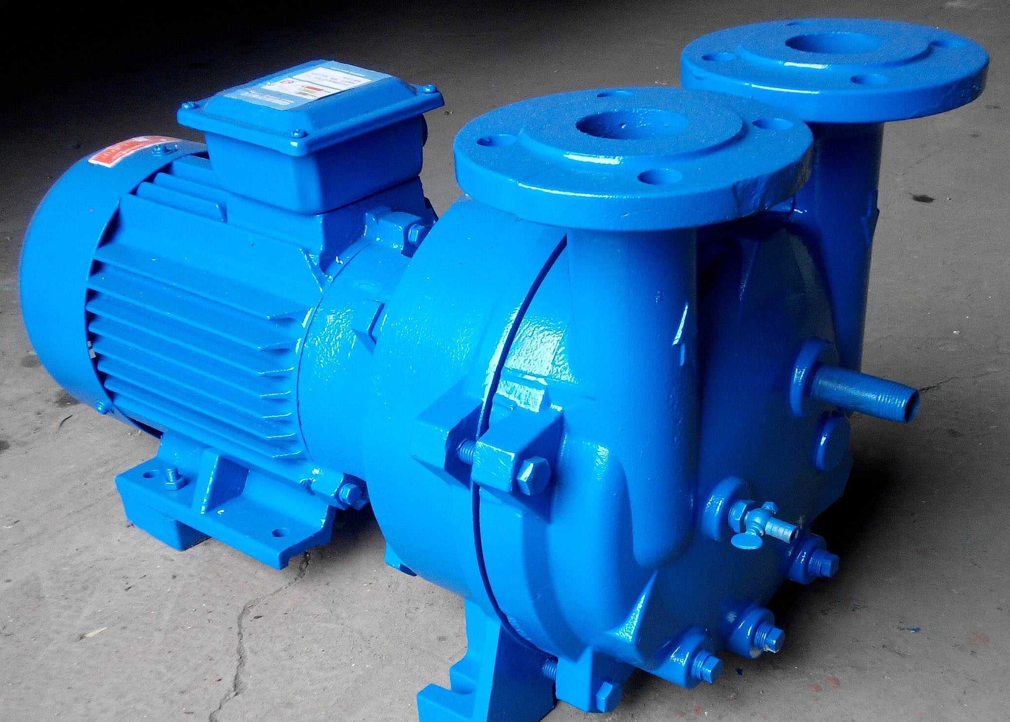 Vacuum Pump Oil Spraying in Oil Purifiers: Causes, Risk